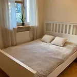 Via Funghi, Po Prostu Dom