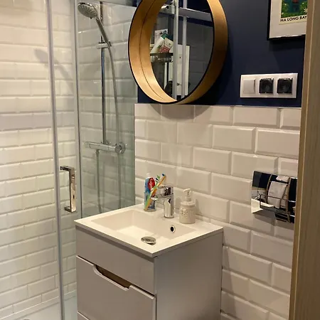 Via Funghi, Po Prostu Dom