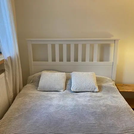 Via Funghi, Po Prostu Dom